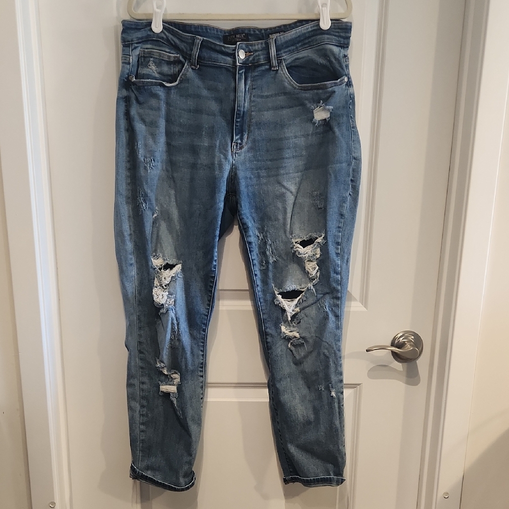 Judy Blue Distressed Boyfriend Jeans